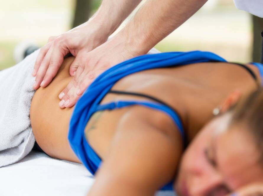 Sports massage for healing, Accelerating muscle recovery with sports massage, Benefits of sports massage for injury recovery, Sports massage for faster healing, Enhancing healing with sports massage therapy, Sports massage and injury rehabilitation, Muscle recovery through sports massage, Reducing recovery time with sports massage, Improving circulation with sports massage