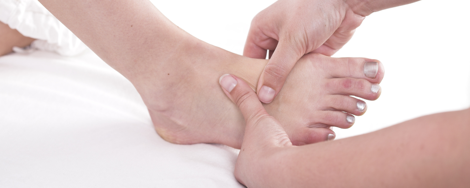 Massage Helps Reduce Swelling in Feet